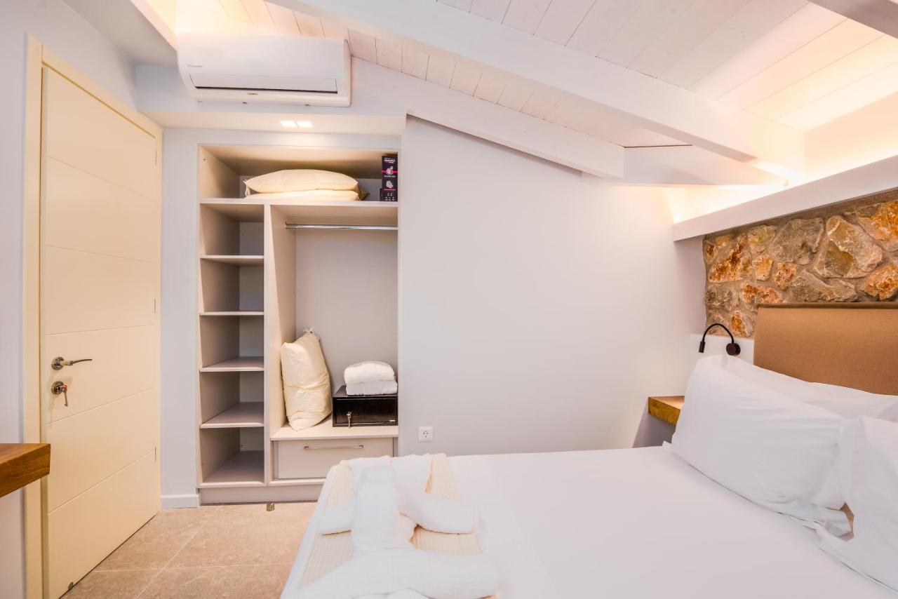 Bella Terra Houses โรดา ภายนอก รูปภาพ